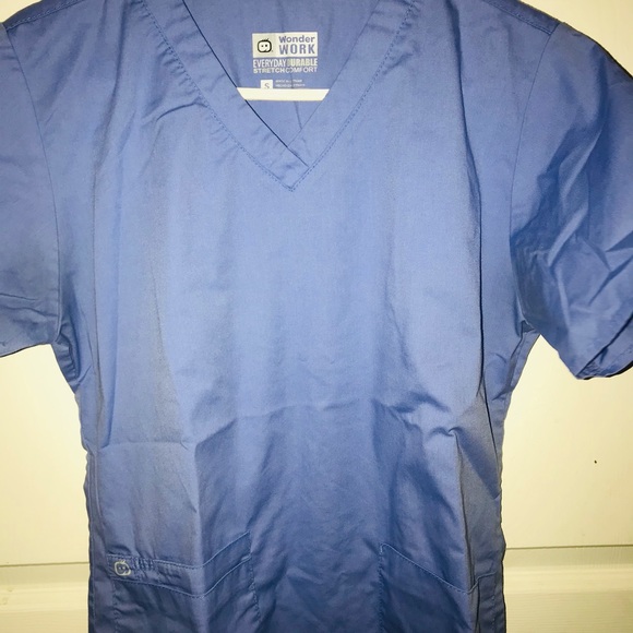 Wonder Work size small scrubs - Picture 7 of 7